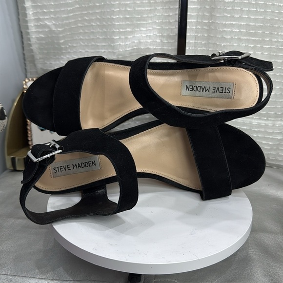 (T5) Steve Madden Women's Breathe Slingback Wedge Sandals, Black Suede, 8.5 M - Picture 6 of 10